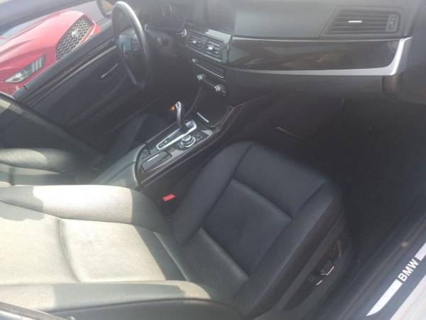 2011 BMW 5 Series 528i 4dr Sedan - - by dealer for sale in Arlington, TX – photo 9