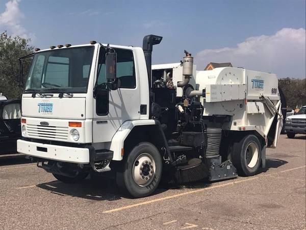 (2) Tymco 600 Sweeper DESERT RUST FREE - cars & trucks - by owner -... for sale in Coppell, TX