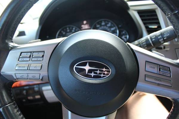 2011 *Subaru* *Outback* *2.5i* Limited Pwr Moon for sale in Charleston, SC – photo 10