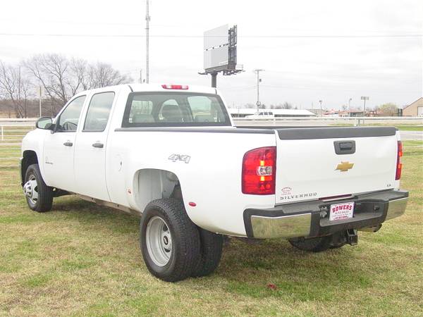 2013 CHEVROLET SILVERADO 3500HD, 4X4 - cars & trucks - by dealer -... for sale in Mounds, OK – photo 4