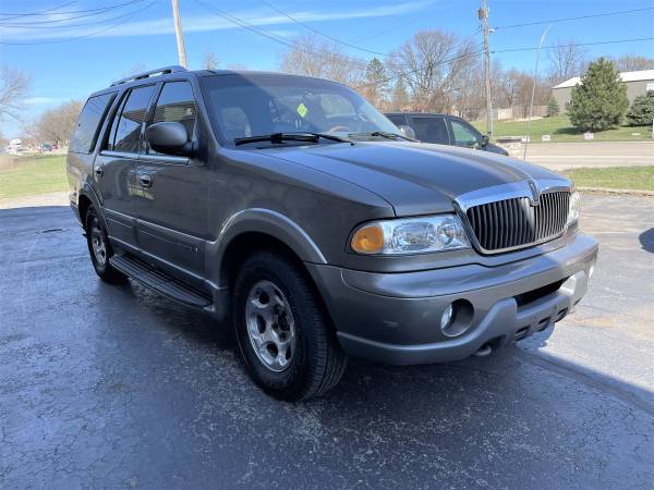 2001 Lincoln Navigator - - by dealer - vehicle for sale in Lockport, IL – photo 2