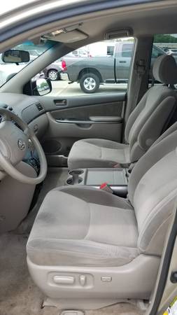 $6499/ EXCELLENT / 2007 TOYOTA SIENNA CE/LE /MINT(VIN:... for sale in Lombard, IL – photo 15