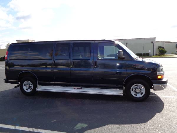 2011 CHEVROLET EXPRESS LT 3500 EXT. 15-PASSENGER! WITH ONLY 70K MILES! for sale in PALMYRA, NJ – photo 6
