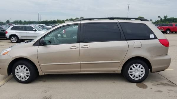 $6499/ EXCELLENT / 2007 TOYOTA SIENNA CE/LE /MINT(VIN:... for sale in Lombard, IL – photo 17