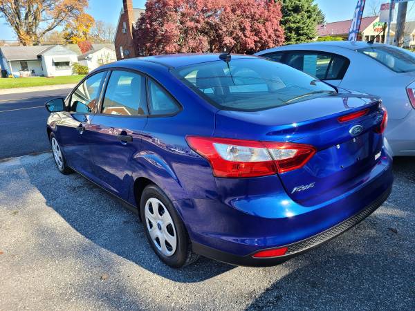 2012 ford focus 70k - cars & trucks - by dealer - vehicle automotive... for sale in HARRISBURG, PA – photo 4