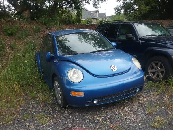 2001 Volkswagen Beetle- Kris Snyder Automotive *** for sale in Allentown, PA – photo 2