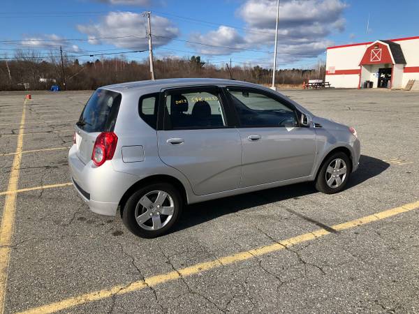 2009 Chevrolet Aveo LT (59,000 miles) - cars & trucks - by owner -... for sale in Salem, MA – photo 9