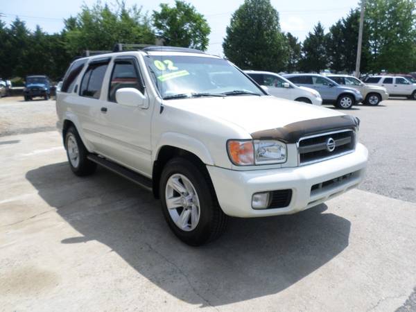 2002 Nissan Pathfinder SE 2WD - - by dealer - vehicle for sale in High Point, NC – photo 3