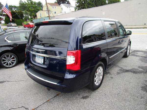 2014 CHRYSLER TOWN & COUNTRY LIMITED EXTRA CLEAN!!! for sale in NEW YORK, NY – photo 4