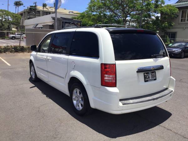 2010 Chrysler Town & Country 4dr Wgn Touring - - by for sale in Kahului, HI – photo 5