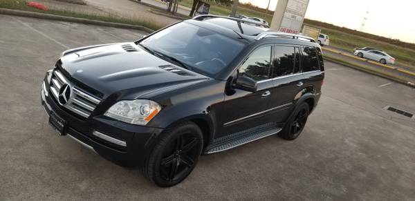 2011 MERCEDES-BENZ GL550 4-MATIC SPORT PACKAGE - cars & trucks - by... for sale in Houston, TX – photo 10