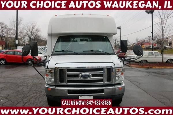 2012 FORD E-450 69K 1OWNER HANDICAP WHEELCHAIR BUS DRW A67453 - cars for sale in Chicago, WI – photo 2