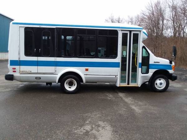 ✔ ☆☆ SALE ☛ FORD E350 WHEELCHAIR ACCESSIBLE BUS!! for sale in Boston, MA – photo 7