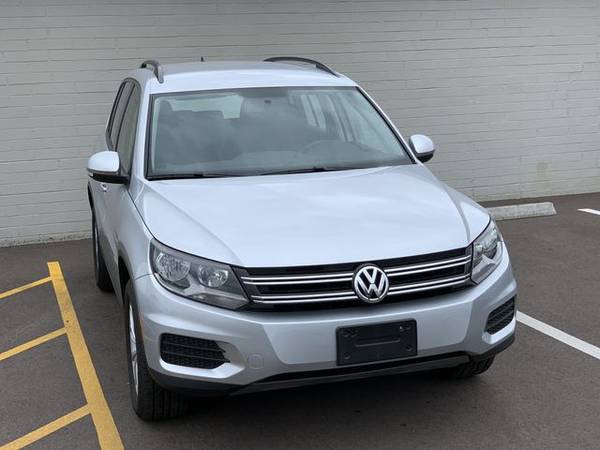 2018 Volkswagen Tiguan Limited 2.0T Sport Utility 4D - cars & trucks... for sale in Phoenix, AZ – photo 4