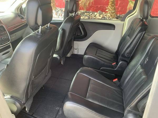 2016 Chrysler Town & Country Touring Low Miles - - by for sale in El Paso, TX – photo 10