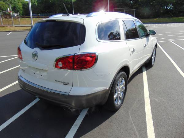 2009 Buick Enclave for sale in Waterbury, CT – photo 6