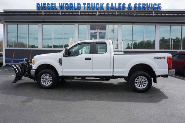 2017 Ford F-250 F250 F 250 Super Duty XLT 4x4 4dr SuperCab 6 8 ft for sale in Plaistow, NH – photo 3