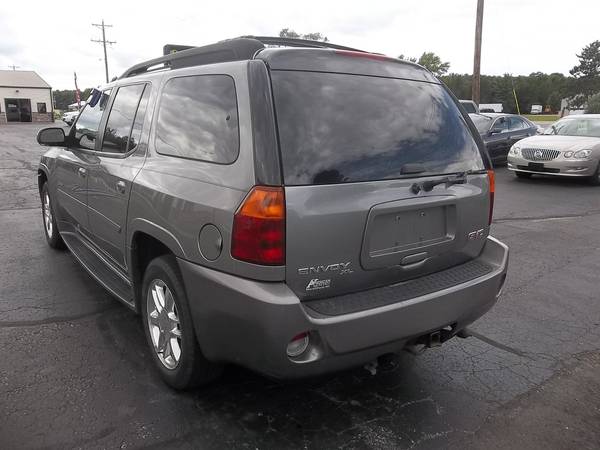 2006 GMC ENVOY XL DENALI- LOADED ALL BELLS AND WHISTLES - cars &... for sale in Tomah, WI – photo 3