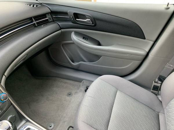 2013 CHEVY MALIBU LS (1 OWNER, CLEAN CARFAX, FWD, EXTREMELY CLEAN) for sale in islip terrace, NY – photo 12