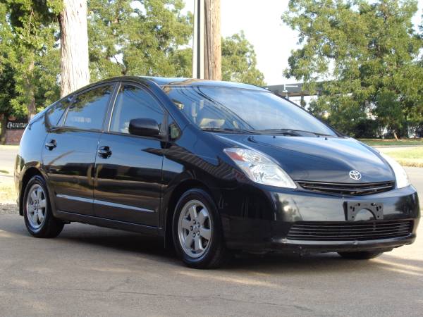 2005 Toyota Prius Good Condition No Accident Low Mileage Gas Saver -... for sale in Dallas, TX – photo 2