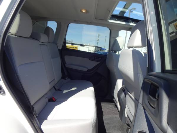 2015 Subaru Forester 2 5i Premium AWD 4dr Wagon CVT for sale in Minneapolis, MN – photo 12