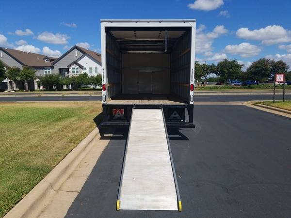 2017 FORD E-350 HD 16' BOX TRUCK WITH RAMP for sale in Austin, TX – photo 9