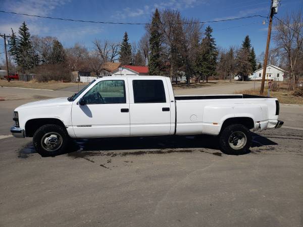 97 GMC sierra C3500 for sale in New Town, ND – photo 2