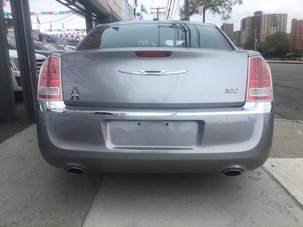 2014 Chrysler 300 4dr Sdn RWD Guaranteed Credit Approval! for sale in Brooklyn, NY – photo 6