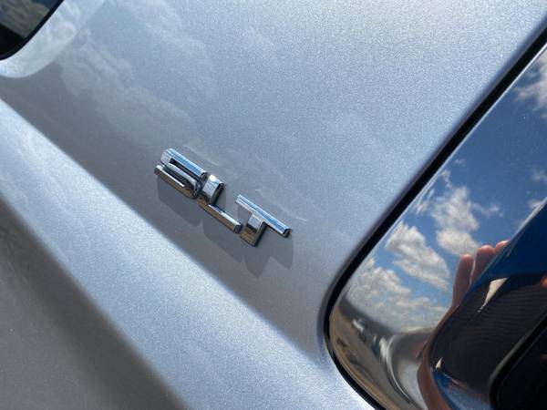 2015 GMC Yukon XL SLT hatchback Silver - - by dealer for sale in Jerome, ID – photo 8