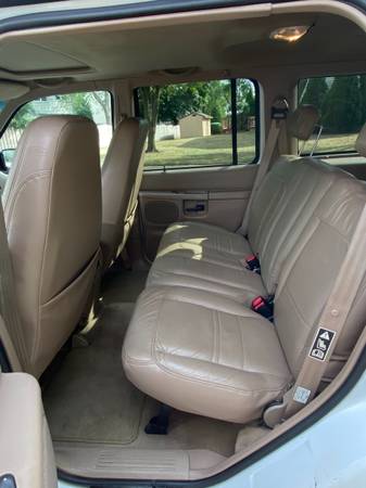 2000 Mercury Mountaineer for sale in Bolingbrook, IL – photo 11
