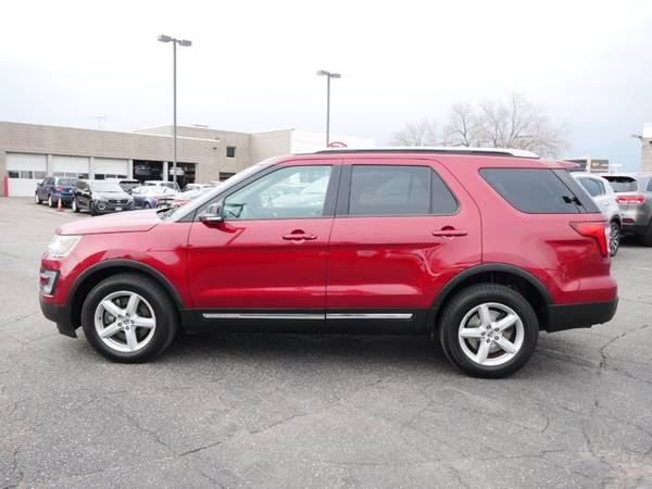 2016 Ford Explorer XLT - - by dealer - vehicle for sale in Bloomington, MN – photo 7