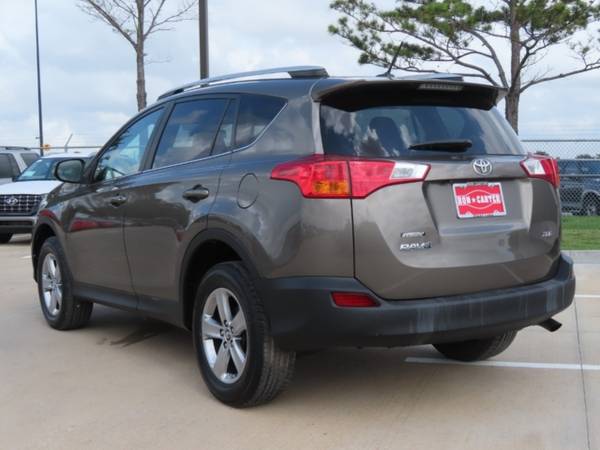 2015 Toyota RAV4 FWD XLE - - by dealer for sale in Houston, TX – photo 3