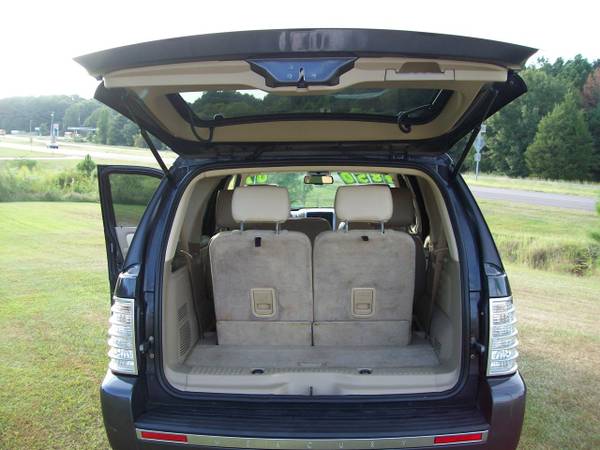 2007 Mercury Mountaineer 3rd Row, Leather, Moonroof for sale in Raymond, MS – photo 17