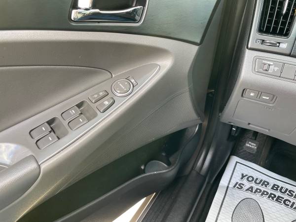 2011 Hyundai Sonata 94, 000 miles clean title remote start camera for sale in Troy, MI – photo 15