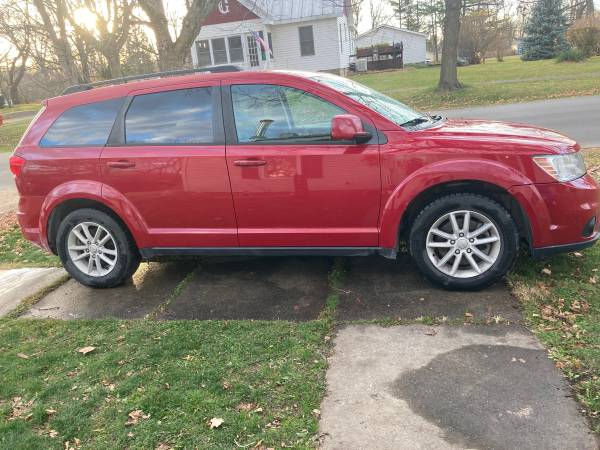 2013 Dodge Journey SXT - cars & trucks - by owner - vehicle... for sale in Sand Lake, MI – photo 3