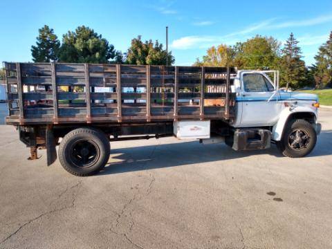 1989 gmc 7000 stake bed for sale in Brookfield, IL