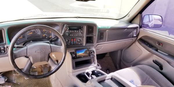 2003 Chevrolet Suburban (8 Passenger) (Reliable) for sale in Indio, CA – photo 3