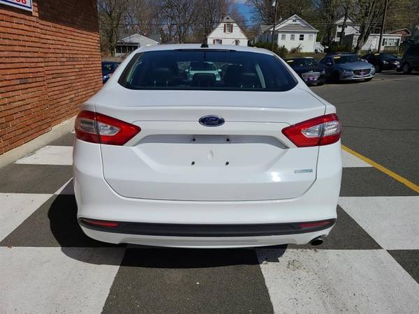 2014 Ford Fusion 4dr Sdn SE (TOP RATED DEALER AWARD 2018 ! - cars for sale in Waterbury, NY – photo 6