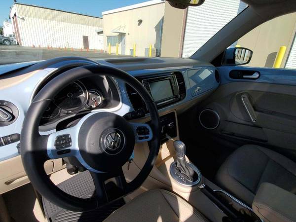 2016 VW Volkswagen Beetle 1.8T SE Hatchback 2D hatchback Blue - -... for sale in Riverdale, IL – photo 23