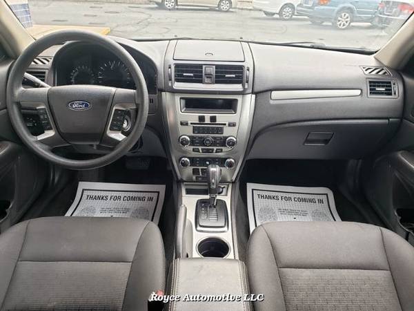 2011 Ford Fusion I4 SE 5-Speed Automatic - cars & trucks - by dealer... for sale in York, PA – photo 11