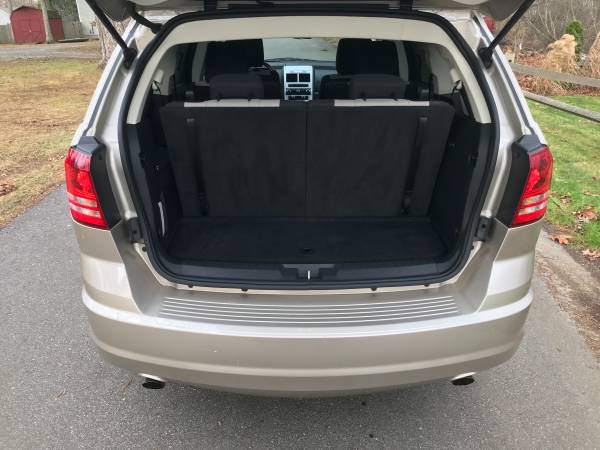 2009 Dodge Journey SXT only 59 k like new. 3 row seats - cars &... for sale in Old Lyme, NY – photo 9