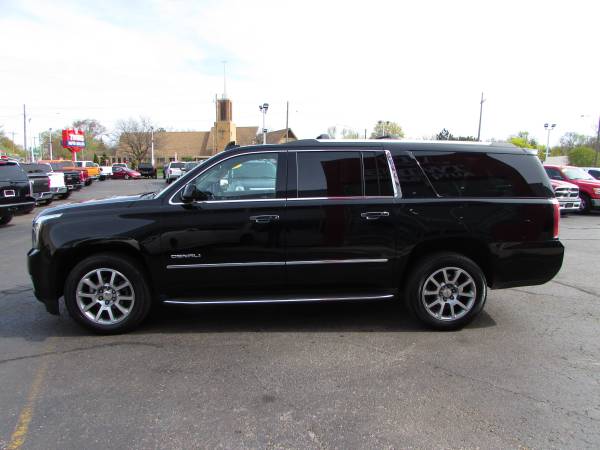 2016 GMC YUKON DENALI XL**SUPER CLEAN**LOW MILES**FINANCING AVAILABLE* for sale in redford, MI – photo 5