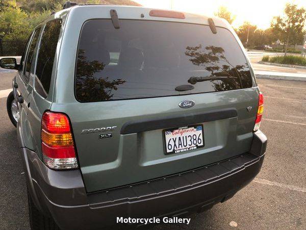 2006 Ford Escape XLT 4WD 4-Speed Automatic - Excellent Condition! for sale in Oceanside, CA – photo 9
