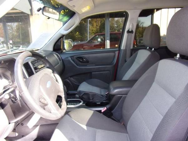 2005 Ford Escape XLS 4WD - Down Payments As Low As $500 - cars &... for sale in Lincolnton, NC – photo 8