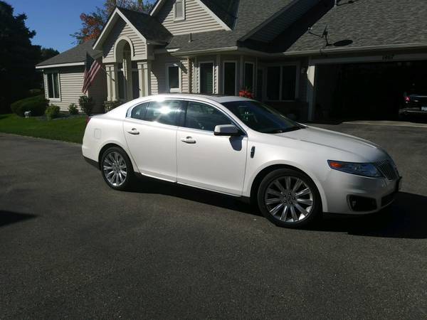 2009 Lincoln MKS 66000 miles, mint condition! for sale in Saint Paul, MN