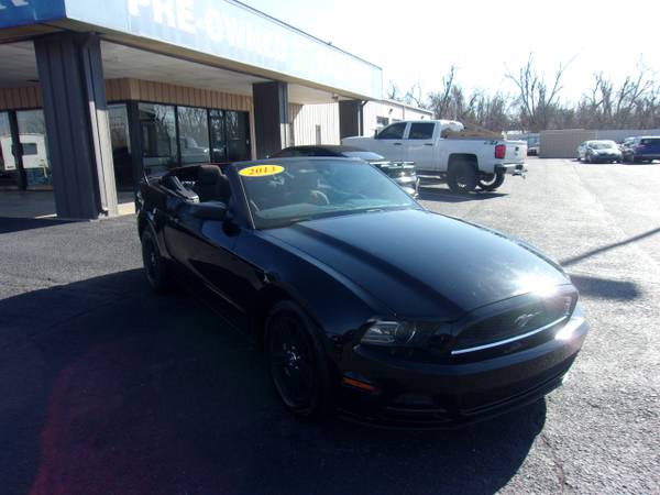2013 Ford Mustang 2dr Conv V6 - - by dealer - vehicle for sale in Bethany, OK – photo 4