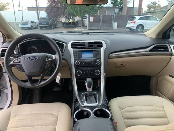 2013 Ford Fusion SE ~~~~SUPER CLEAN~~~~~~AMAZING ON GAS~~~~ - cars &... for sale in Boise, ID – photo 13