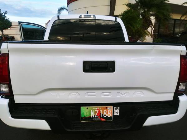 ONE OWNER** LIFTED 2017 TOYOYA TACOMA TRD DOUBLE CAB 6SPD - cars &... for sale in Kahului, HI – photo 4