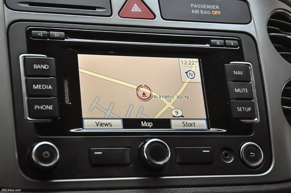 2011 Volkswagen Tiguan SEL 4Motion w/ Sunroof Navigation for sale in Farmington Hills, MI – photo 6