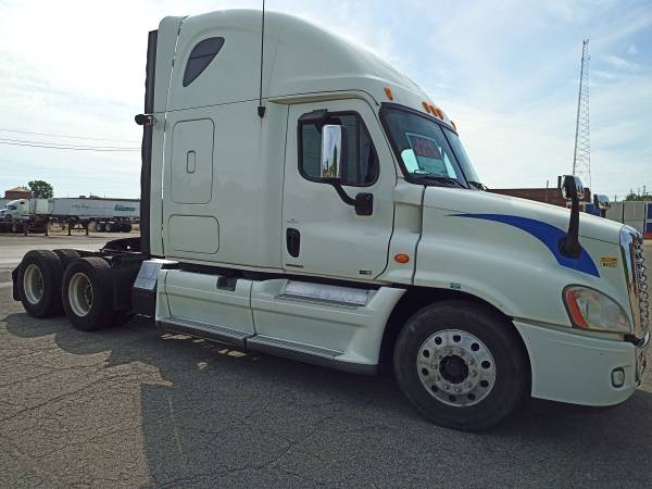 Freightliner Cascadia - cars & trucks - by owner - vehicle... for sale in Cleveland, OH – photo 5